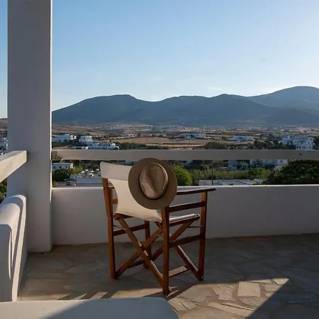 Cleopatra Seaside Homes, Logaras, Paros *