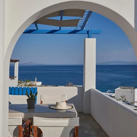 Cleopatra Seaside Homes, Logaras, Paros * Piso Livadi
