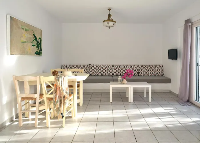 Cleopatra Seaside Homes, Logaras, Paros