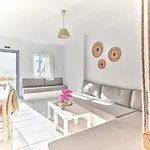 Апартаменты Cleopatra Seaside Homes, Logaras, Paros *