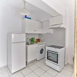 Cleopatra Seaside Homes, Logaras, Paros Apartment
