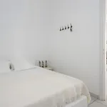 Cleopatra Seaside Homes, Logaras, Paros