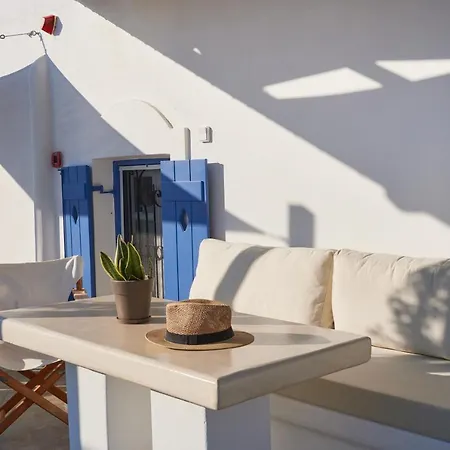 Cleopatra Seaside Homes, Logaras, Paros