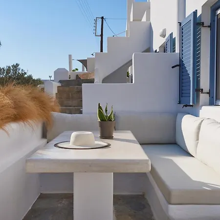 Cleopatra Seaside Homes, Logaras, Paros Διαμέρισμα Πίσω Λιβάδι