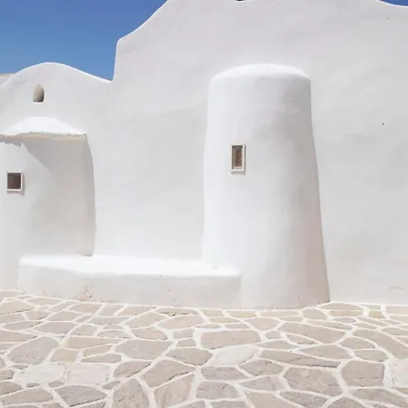 Cleopatra Seaside Homes, Logaras, Paros Apartment