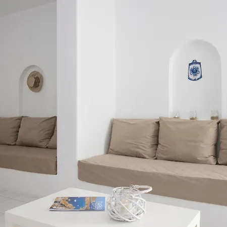 Cleopatra Seaside Homes, Logaras, Paros
