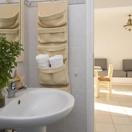 Cleopatra Seaside Homes, Logaras, Paros Piso Livadi