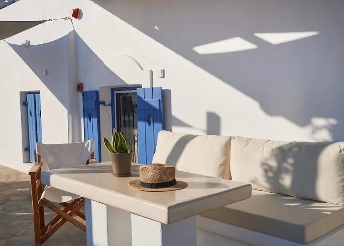 Cleopatra Seaside Homes, Logaras, Paros