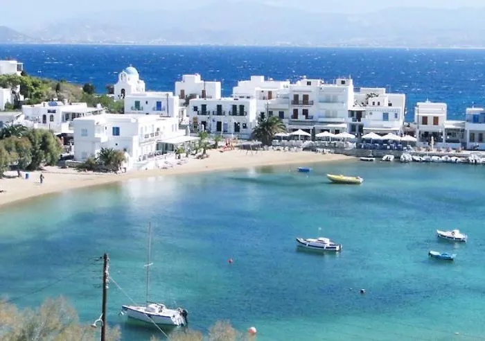 Cleopatra Seaside Homes, Logaras, Paros * Piso Livadi